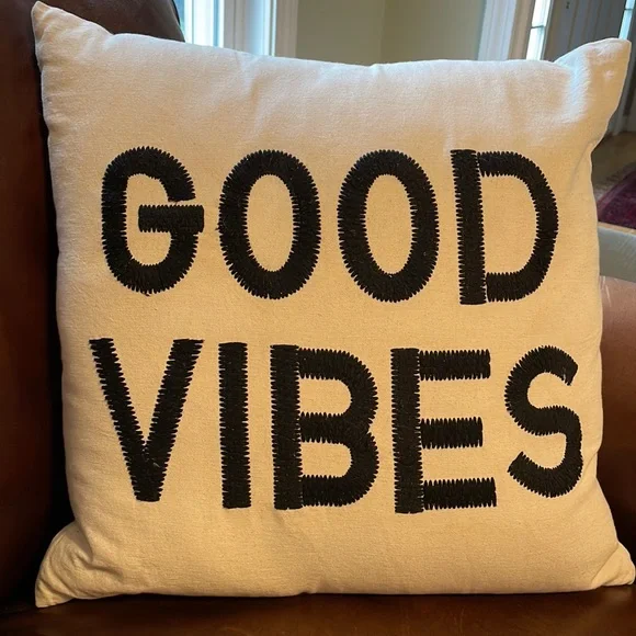 Good vibes pillow urban outfitters 2025